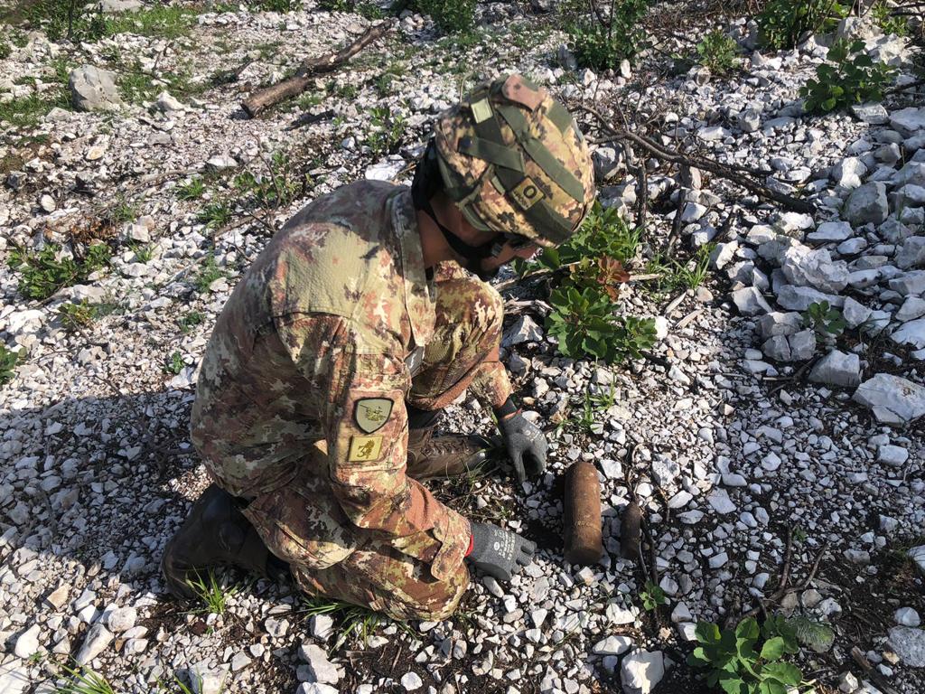 Immagine per Ordigni fatti brillare sul greto del torrente Torre, artificieri a Medea